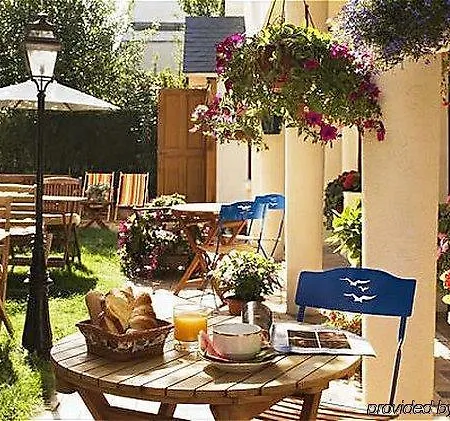 Marie Anne מלון 3*