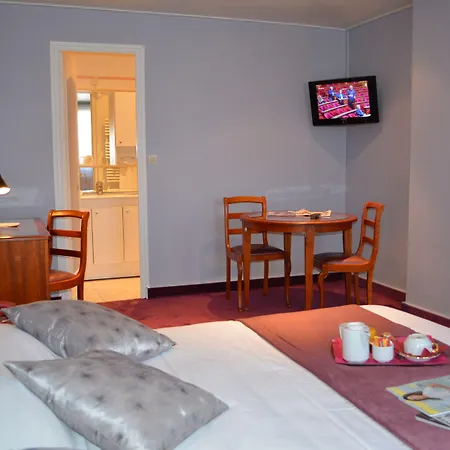 Marie Anne دوفييل