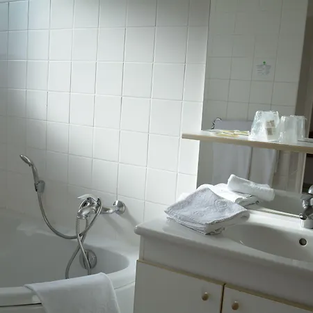 Marie Anne מלון 3*